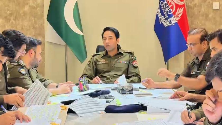 غیر قانونی افغان باشندوں کے خلاف بھرپور کریک ڈاؤن کا حکم، ڈی آئی جی آپریشنز فیصل کامران