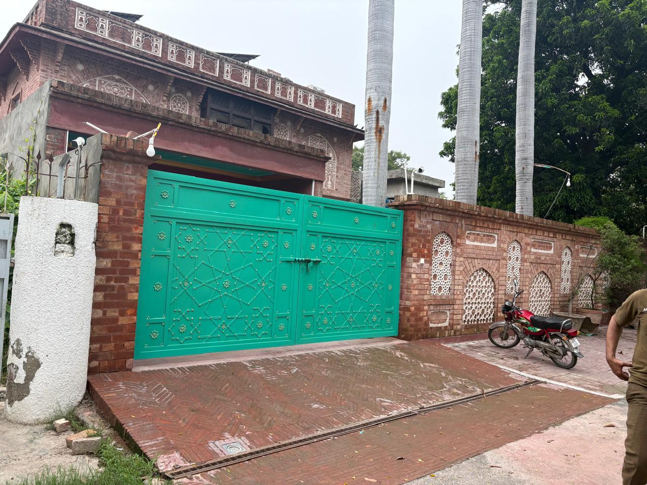 Inquiry launched after Police 'mistakenly' raid Attorney General's Residence in Lahore