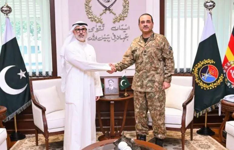 CDF Munir, Kuwait FM discuss regional security, steps to boost bilateral cooperation