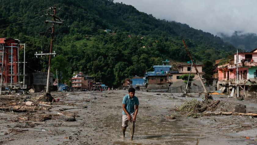 Nepal flood death toll rises to 270 as around 1,000 remain missing