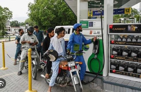 ساڑھے سترہ لاکھ سے زائد افراد فیول ریلیف سکیم میں رجسٹرڈ ہو چکے ہیں، شزہ فاطمہ
