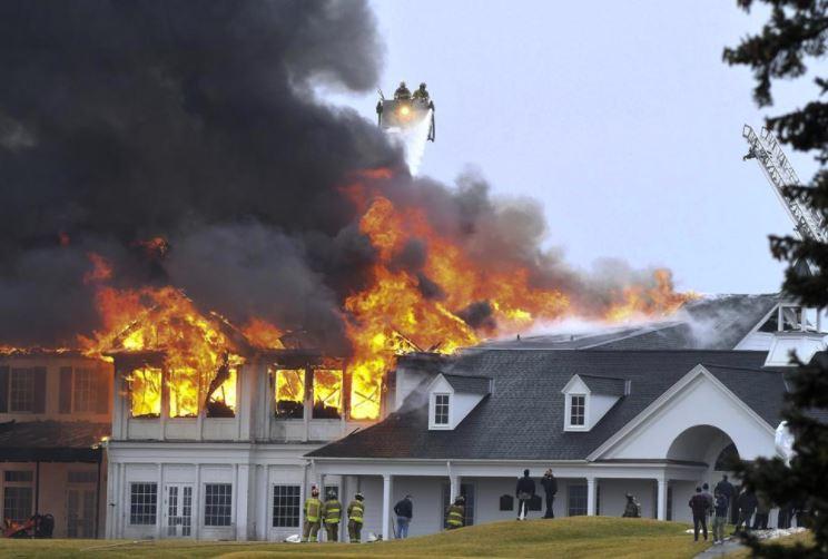 US: Fire sweeps through iconic clubhouse at Oakland Hills golf club