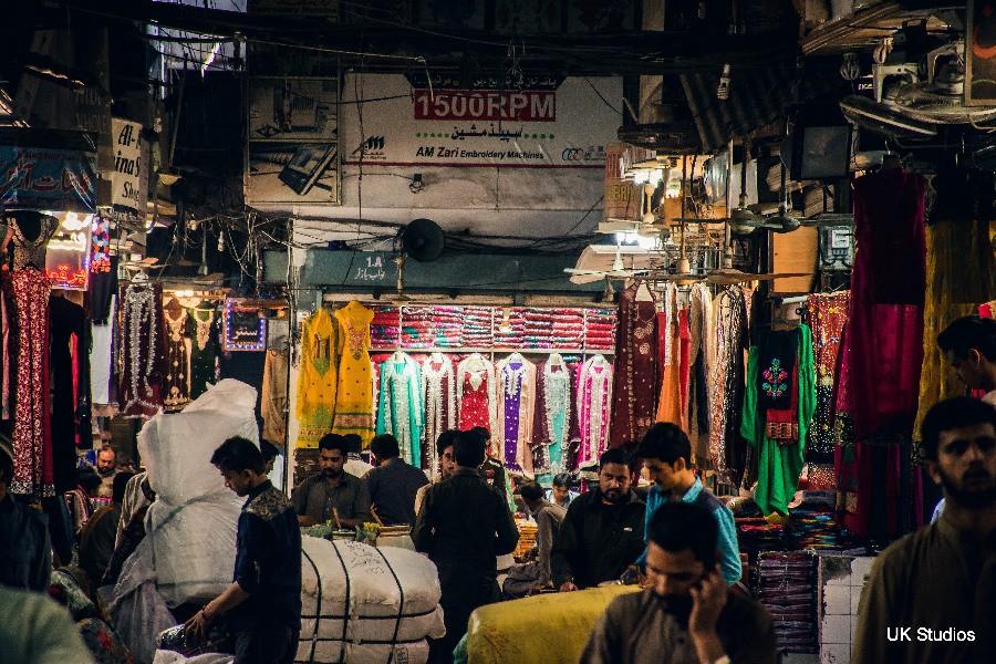 ایشیا کی سب سے بڑی کپڑوں کی مارکیٹ