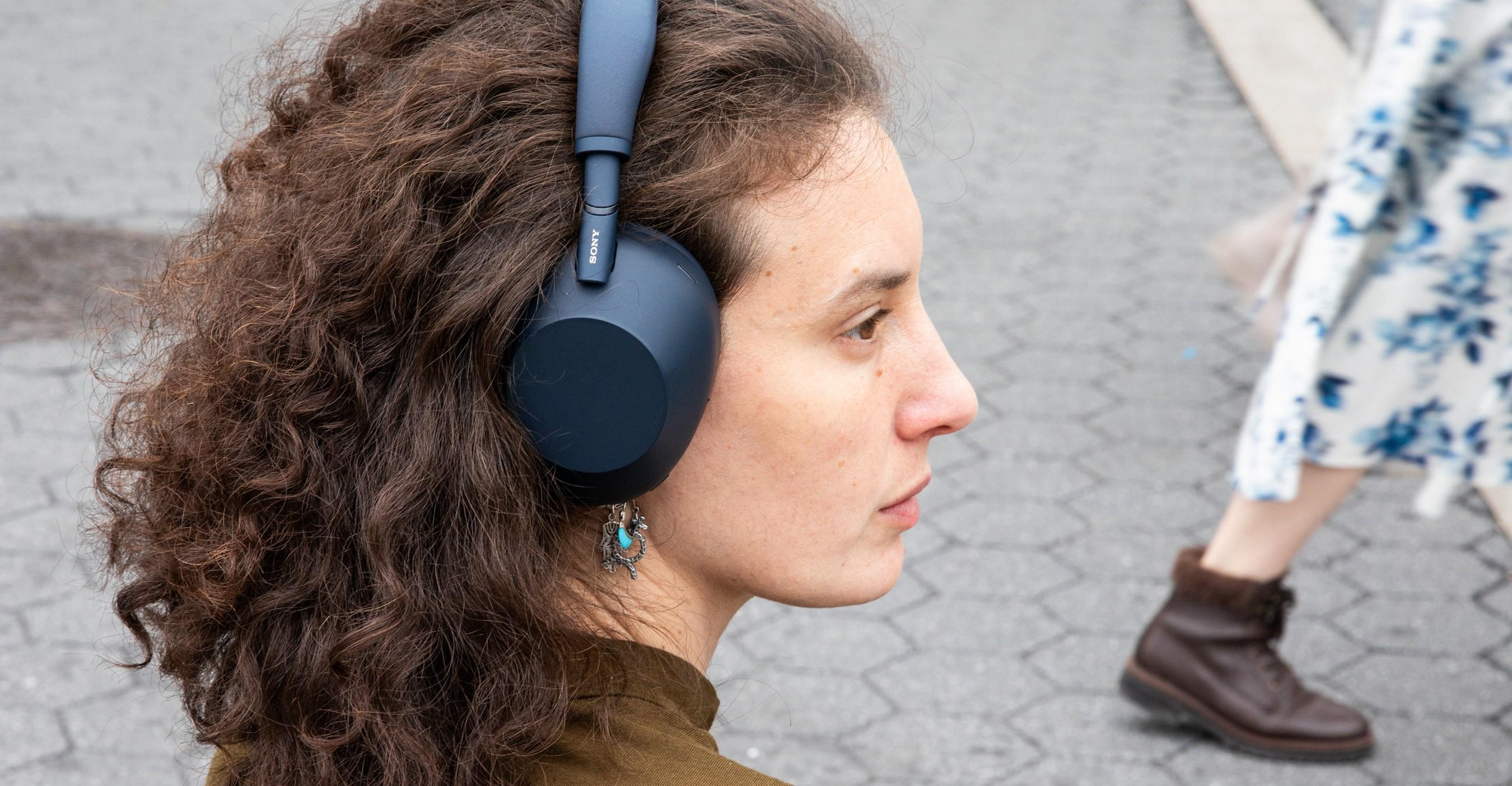 Sony’s WH-1000XM6 headphones are $130 off today only