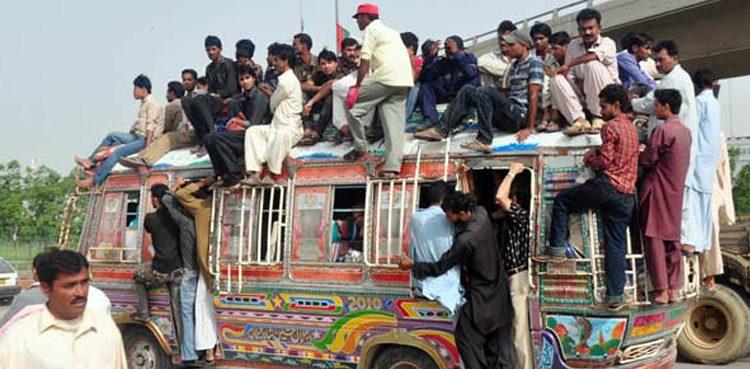 سندھ  حکومت نے بغیر ویکسین سفر کرنے والوں پر نئی پابندیاں لگا دیں