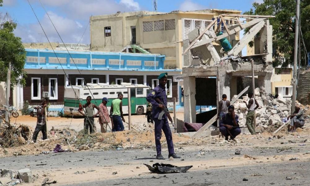 Suicide bombing in Somalia town kills 14 on eve of vote