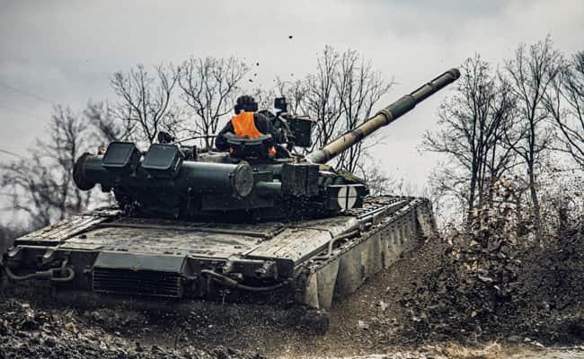 Ukraine claims downing five Russian planes, helicopter 