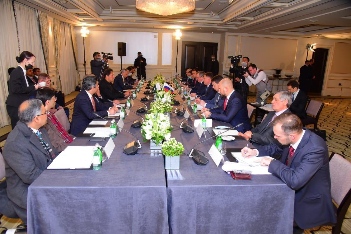 وزیراعظم عمران خان سے  روس کے ڈپٹی وزیر اعظم  کی ملاقات