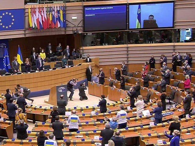 یورپی یونین ثابت کرے کہ وہ یوکرین کے ساتھ ہے: زیلنسکی
