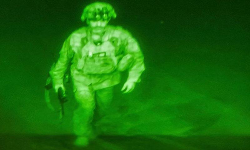 افغانستان چھوڑنےو الے آخری امریکی فوجی کی تصویر جاری