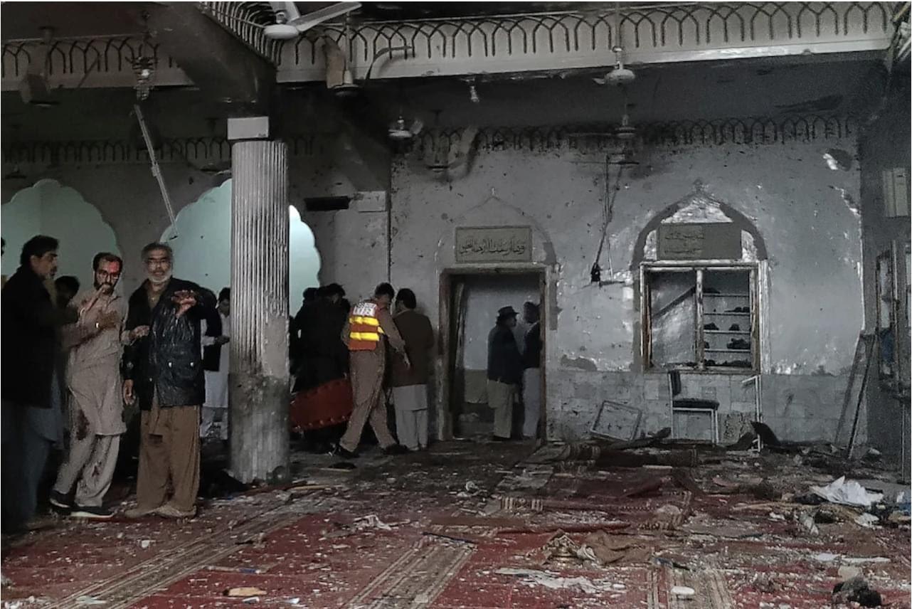 پشاور دھماکہ: جاں بحق افراد کی تعداد 63 ہو گئی