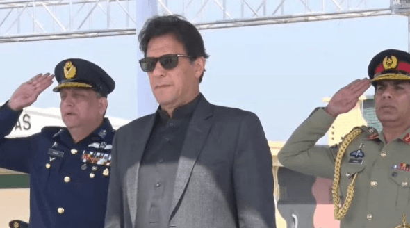 کوئی پاکستان کی طرف میلی آنکھ سے نہیں دیکھ سکتا : وزیراعظم