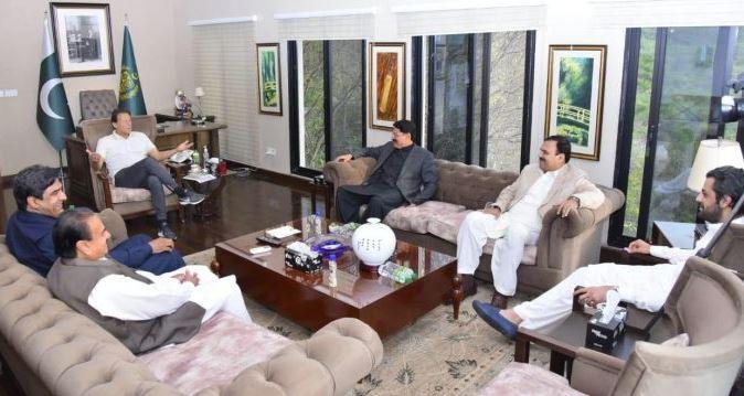 'Show of power': PM Imran tasks PTI leaders to gather 1 million people for Islamabad rally