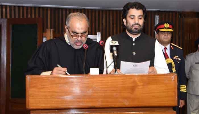 اپوزیشن کا اسپیکر اور  ڈپٹی اسپیکر قومی اسمبلی کیخلاف بھی تحریک عدم اعتمادلانے کا فیصلہ