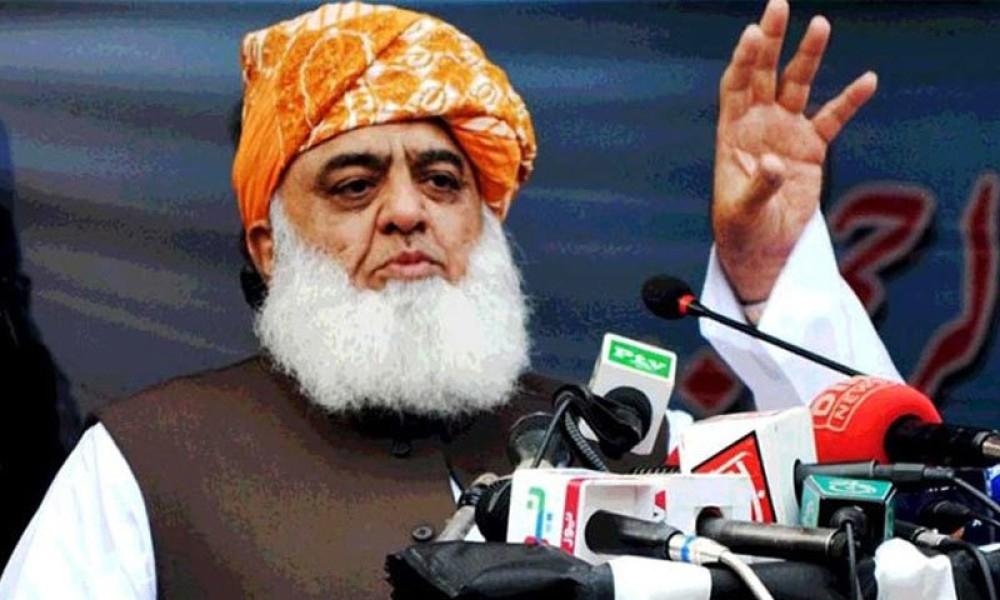 PDM chief Fazl says PM has lost majority, trust of his allies