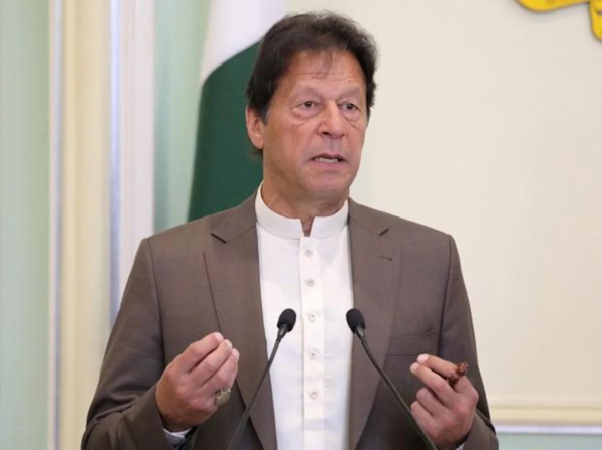 Turncoats exposed, govt will win battle: PM Imran Khan