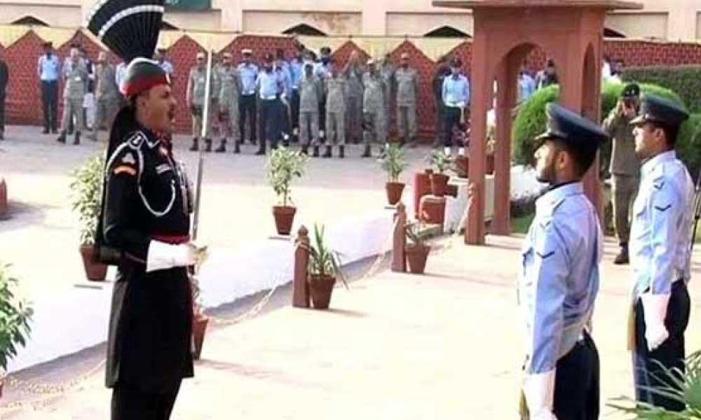 Change of guards ceremony held at Allama Iqbal's mausoleum