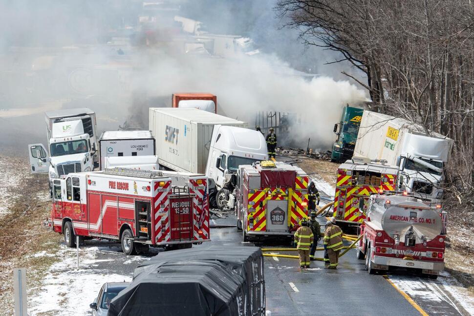 Multi-vehicle pileup kills three on Pennsylvania highway 