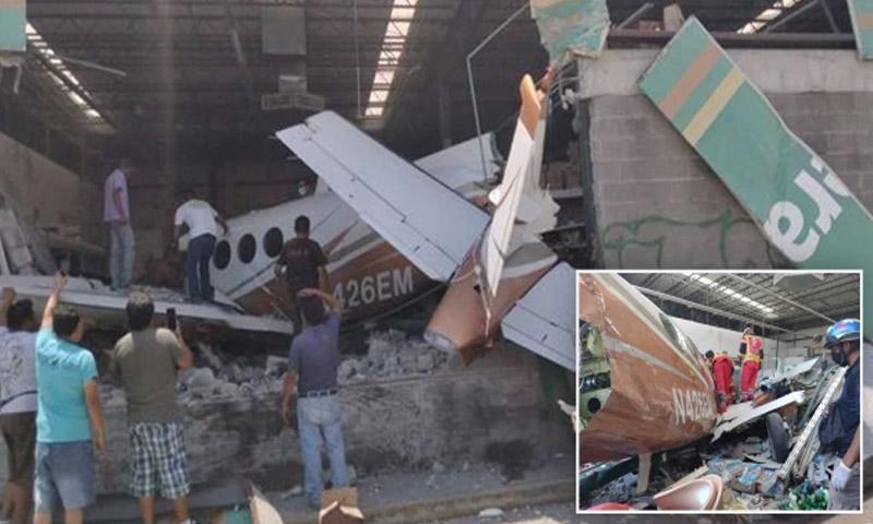 میکسیکو: چھوٹا طیارہ سپر مارکیٹ میں تباہ ، 3 افراد ہلاک