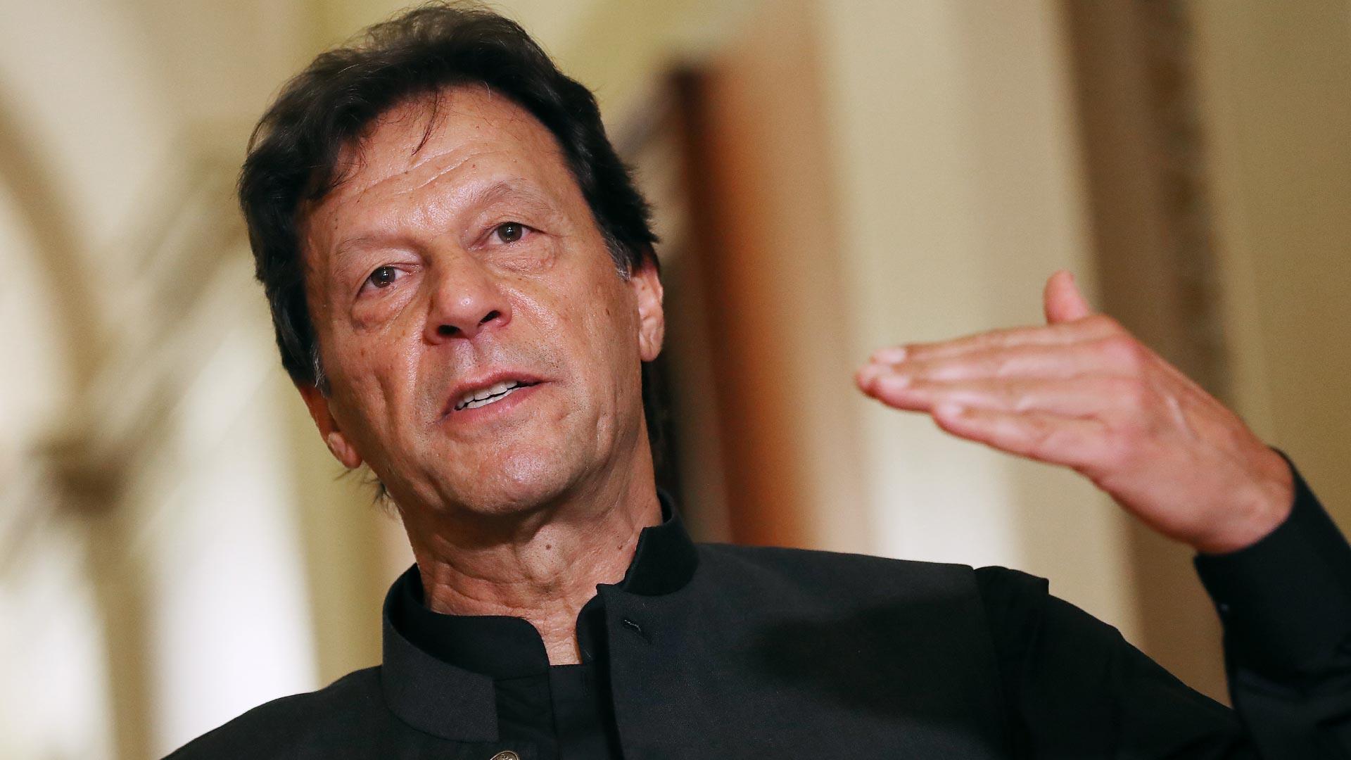 Imran thanks supporters for protests against his ouster as PM 