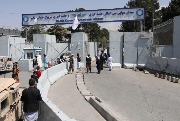 Kabul airport reopens for domestic flights, aid activities