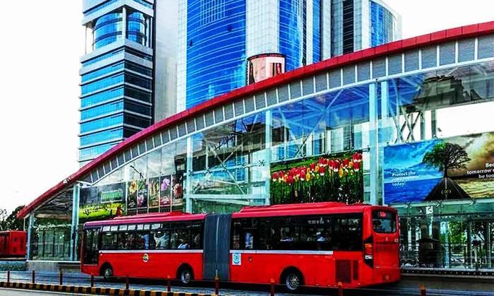 ‘Free-of-cost’ metro bus service during Ramadan: Shehbaz Sharif