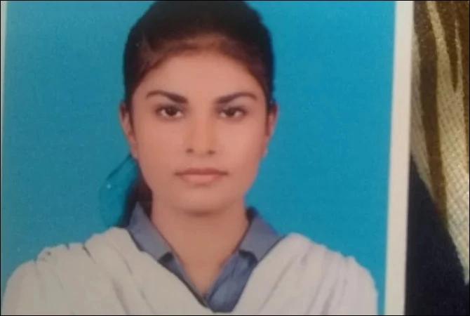 Minor girl Nimra Qazmi recovered from Dera Ghazi Khan