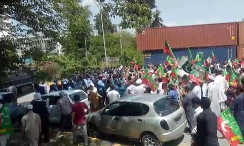 تحریک انصاف کے الیکشن کمیشن کے خلاف شہر شہر مظاہرے