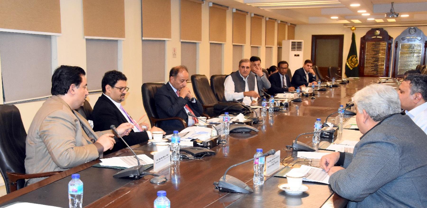 موجودہ حکومت لوڈشیڈنگ مسئلہ کے حل کیلئے پرعزم ہے : مفتاح اسماعیل