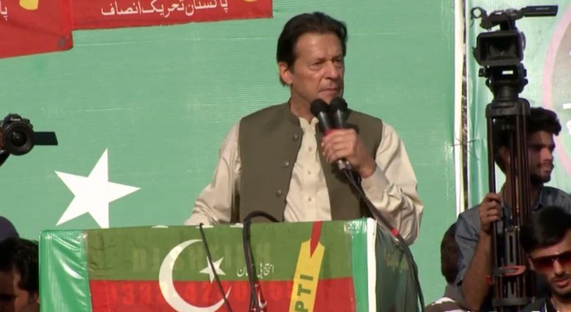 Imran vows to bring 3 million people to Islamabad