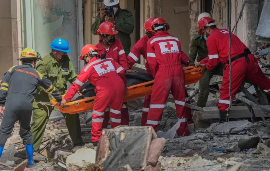 Havana hotel death toll at 31 as dogs search for survivors