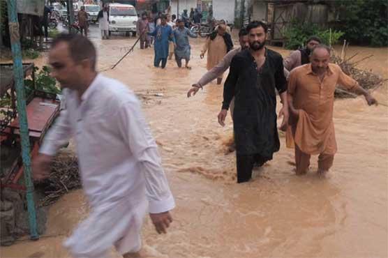 گجرات: وین برساتی نالے میں جا گری، 5افراد جاں بحق