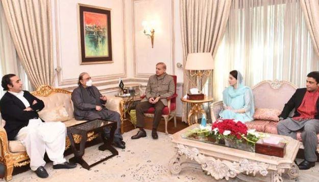 وزیراعظم نے  آج اتحادی جماعتوں کے قائدین کا اجلاس بلا لیا