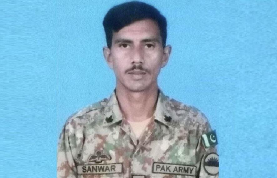 Soldier martyred in South Waziristan IED blast; terrorist killed in North Waziristan