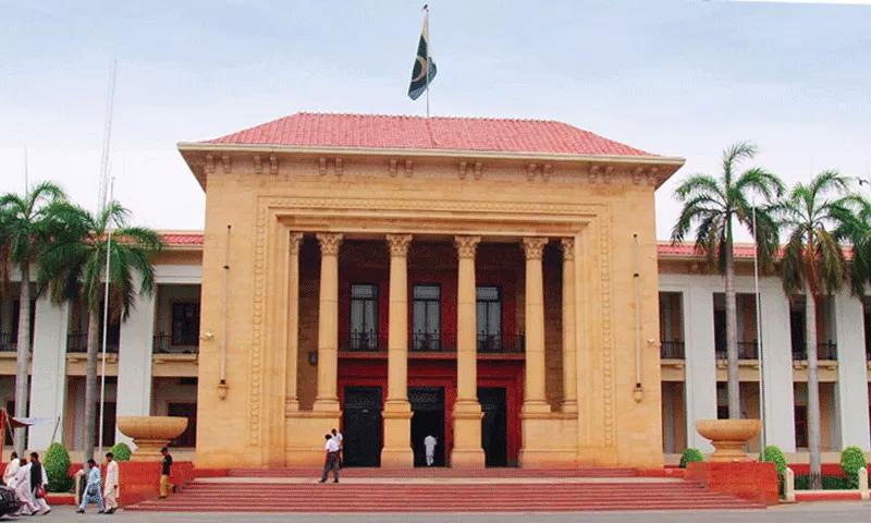 پنجاب اسمبلی: پی ٹی آئی کے25 منحرف ارکان نکال کر کسی پارٹی کی سادہ اکثریت نہیں