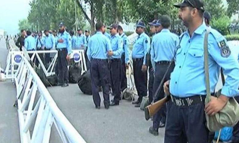 عمران خان کی جان کو خطرے کے پیش نظر پولیس کا بنی گالہ میں سرچ آپریشن