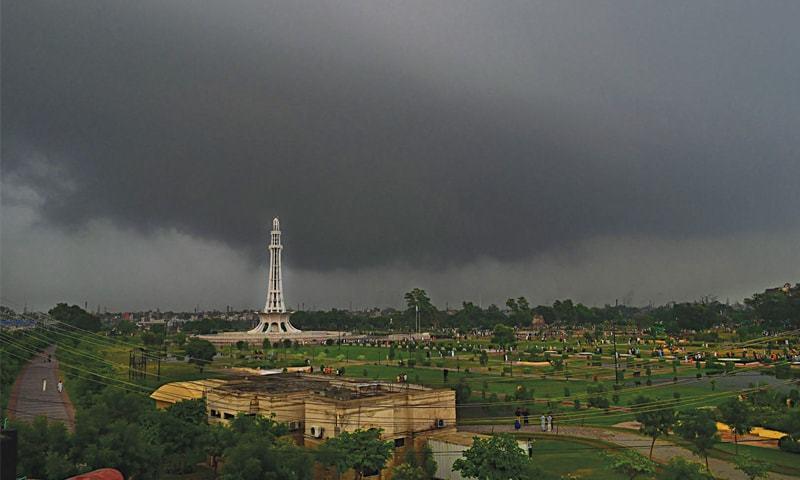 Lahore to brace pre-monsoon rains till Tuesday 