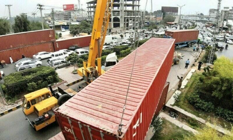 لانگ مارچ : اسلام آباد جانیوالے والے تمام راستے بند،  پنجاب میں رینجرز طلب