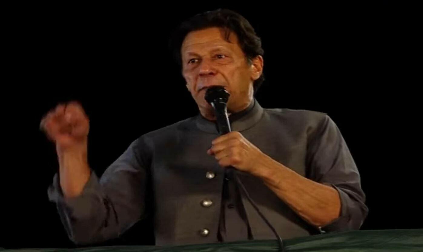 لانگ مارچ روکنا غیرقانونی،قوم نیوٹرلز کو دیکھ رہی ہے: عمران خان