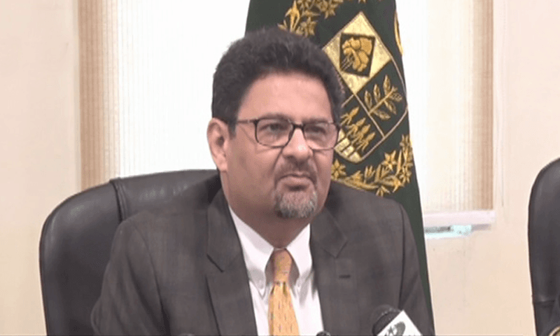 ’سستا پیٹرول، ڈیزل سکیم‘، 40 ہزار سے کم آمدن والوں کو دو ہزار ماہانہ دینے کا اعلان