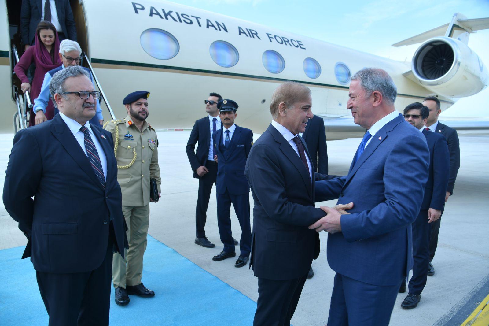 PM Shehbaz arrives in Turkey, attends dinner