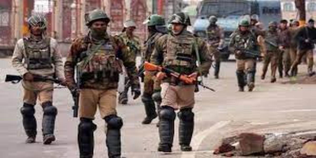 بھارتی بربریت کی انتہا، مئی میں 32 کشمیریوں کو شہید کردیا