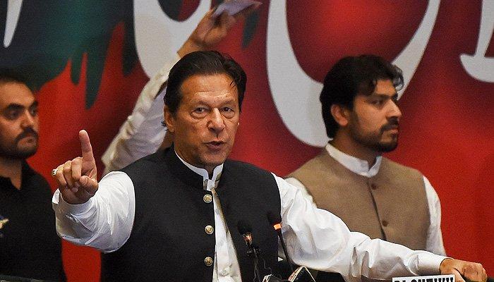 Imran Khan warns coalition govt against filing treason case against him