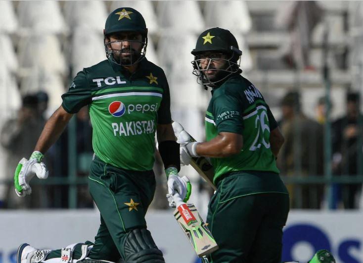 Pakistan set 276-run target for Windies in second ODI