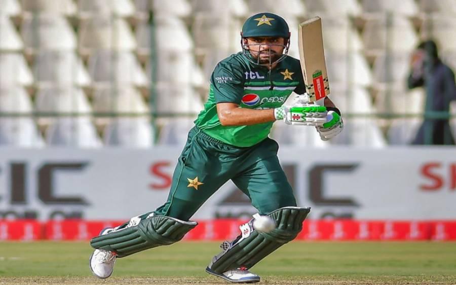 بابر اعظم نے تاریخ رقم کردی، لگاتار 9 نصف سنچریاں بنانے والے دنیا کے پہلے بلے باز بن گئے