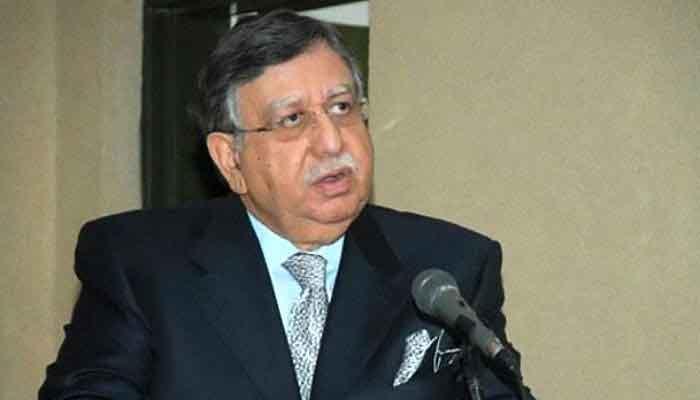 حکومت پیٹرولیم لیوی 35 روپے اور بڑھائے گی، شوکت ترین