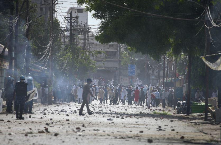 Two teenagers killed during clash between Muslims and Hindus in India