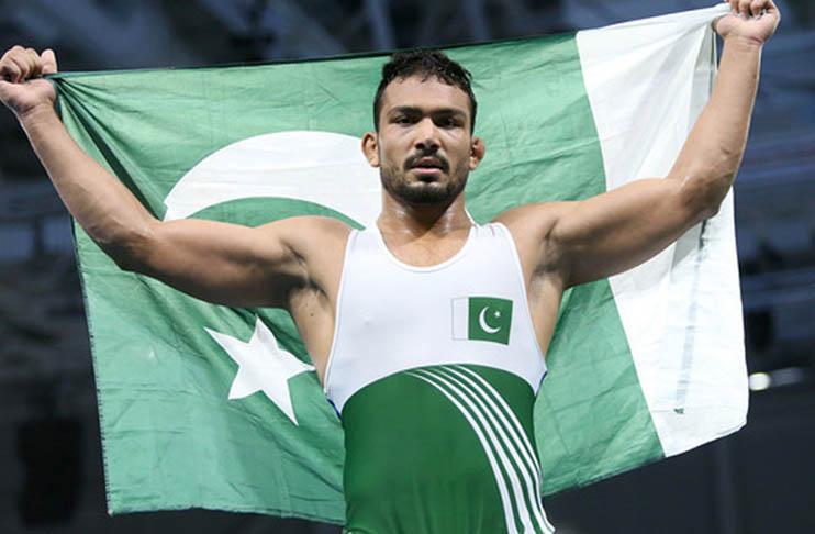 انعام بٹ بیچ ریسلنگ ورلڈ سیریز کے فائنل میں پہنچ گئے