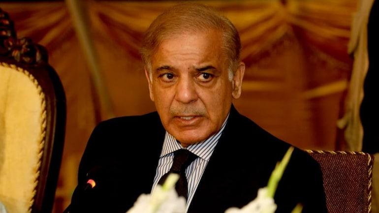 Govt committed to establish SEZs on priority to boost industrialization: PM