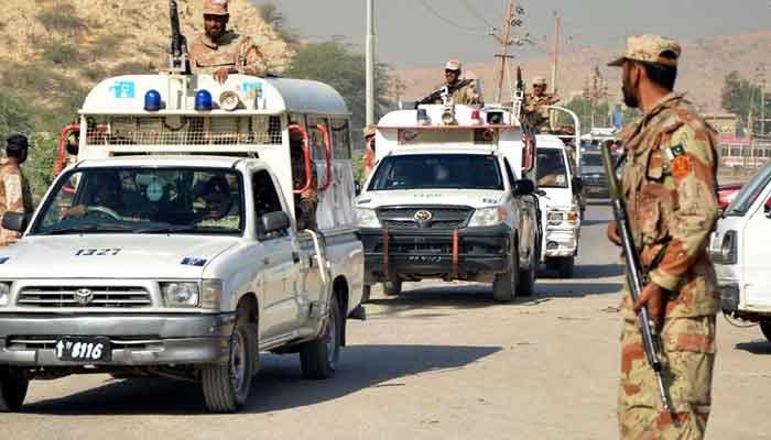 این اے 240: رینجرز کی کارروائی، مذہبی جماعت کے 2 سیکیورٹی گارڈز زیر حراست